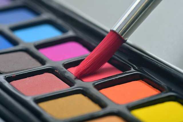 Choosing the Right Palette: Color Concepts for Tree Paintings