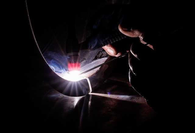 Techniques and Mediums: Crafting Natures Beauty