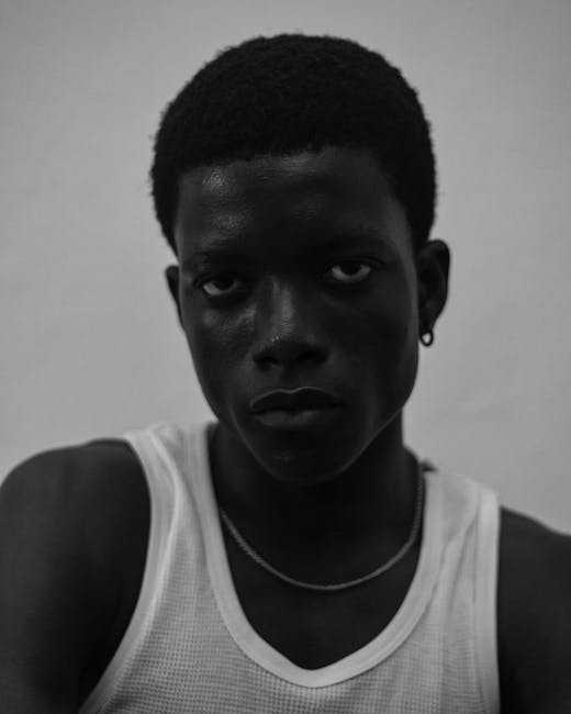 Exploring the⁢ Emotional Depth Captured​ in Portraiture